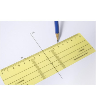 Réquerre de 17cm en plastique jaune